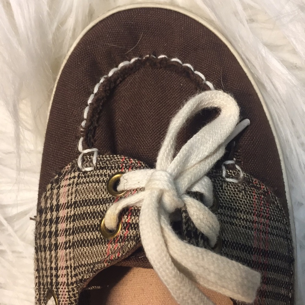 Flats - Picture 2 of 4